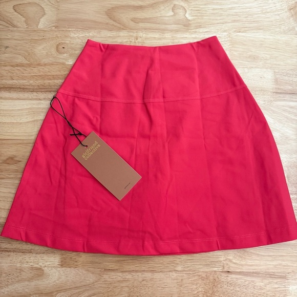 Girlfriend Collective Aspen Sport Skort Dragonfruit Pink - Picture 2 of 2